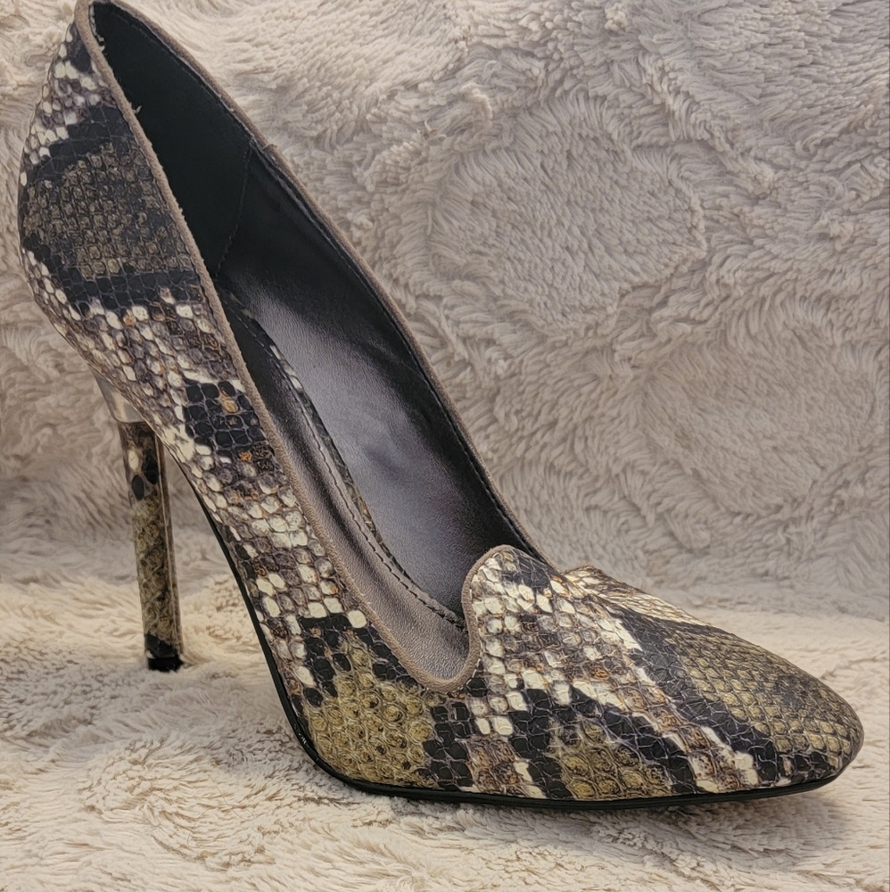 Worthington Snakeskin Heel 8.5M